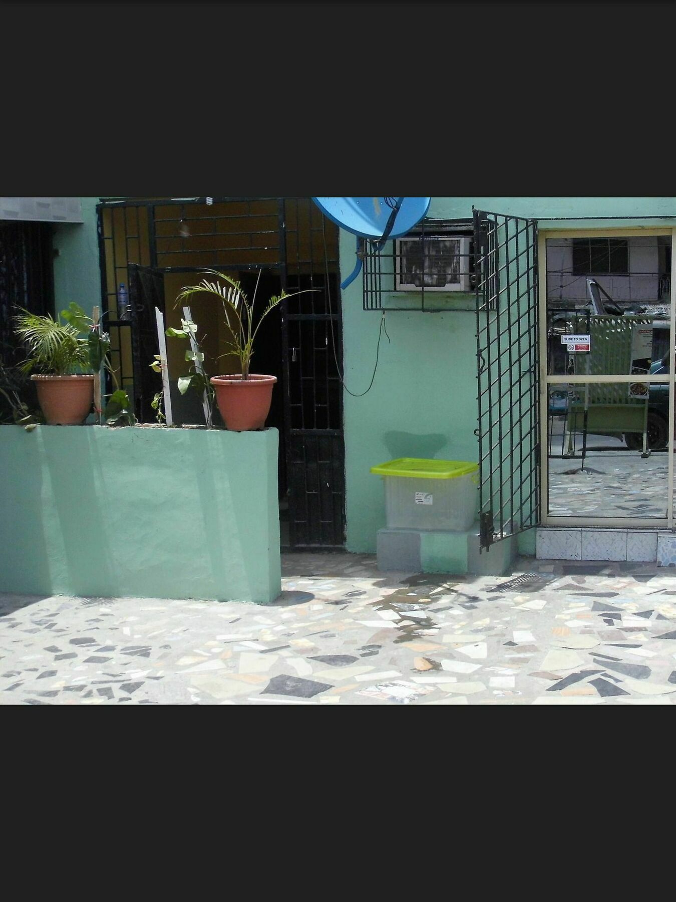 Legendary Inn & Lounge Bale Akiosi Exterior photo